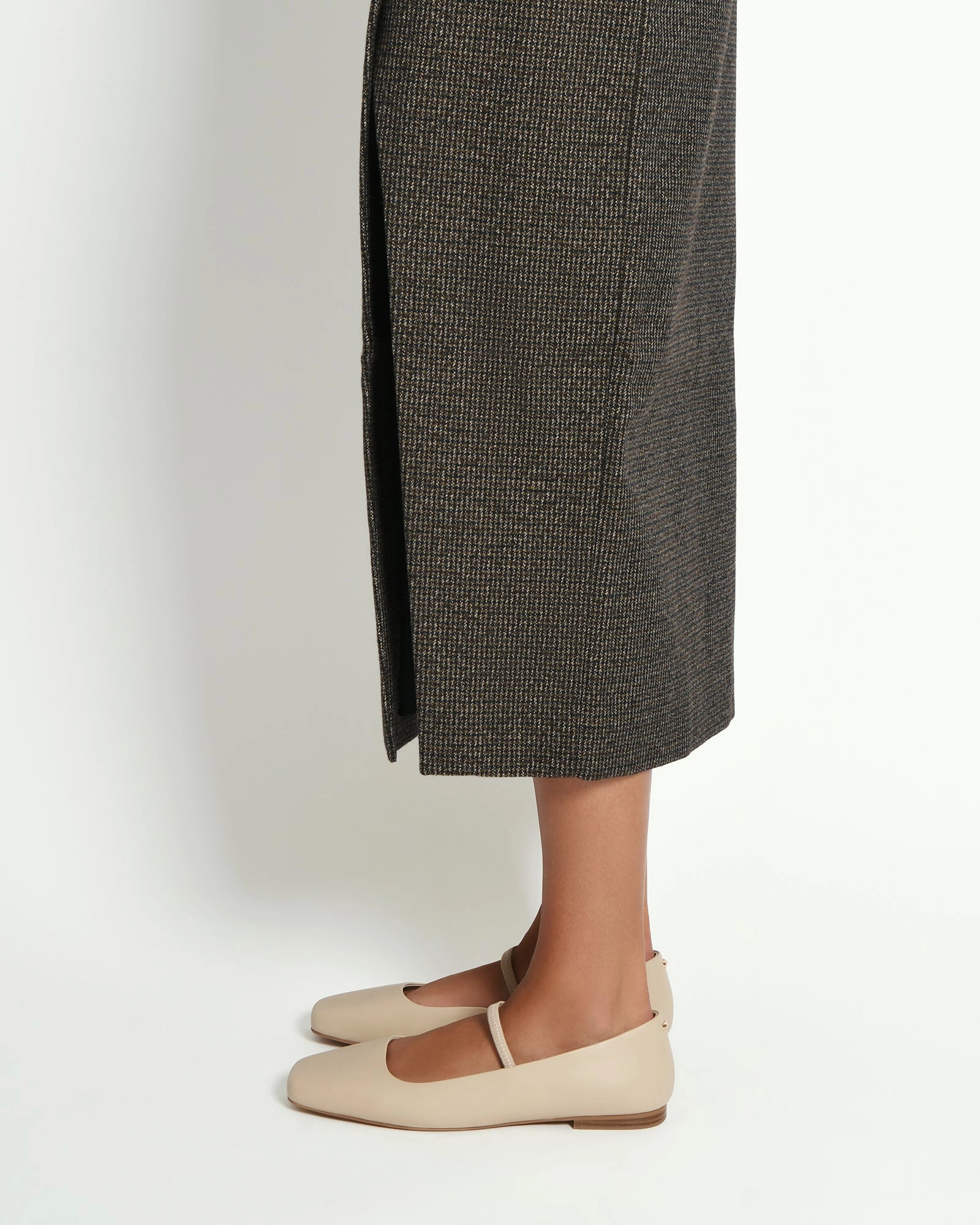 AVERY CASUAL FLATS SAND LEATHER