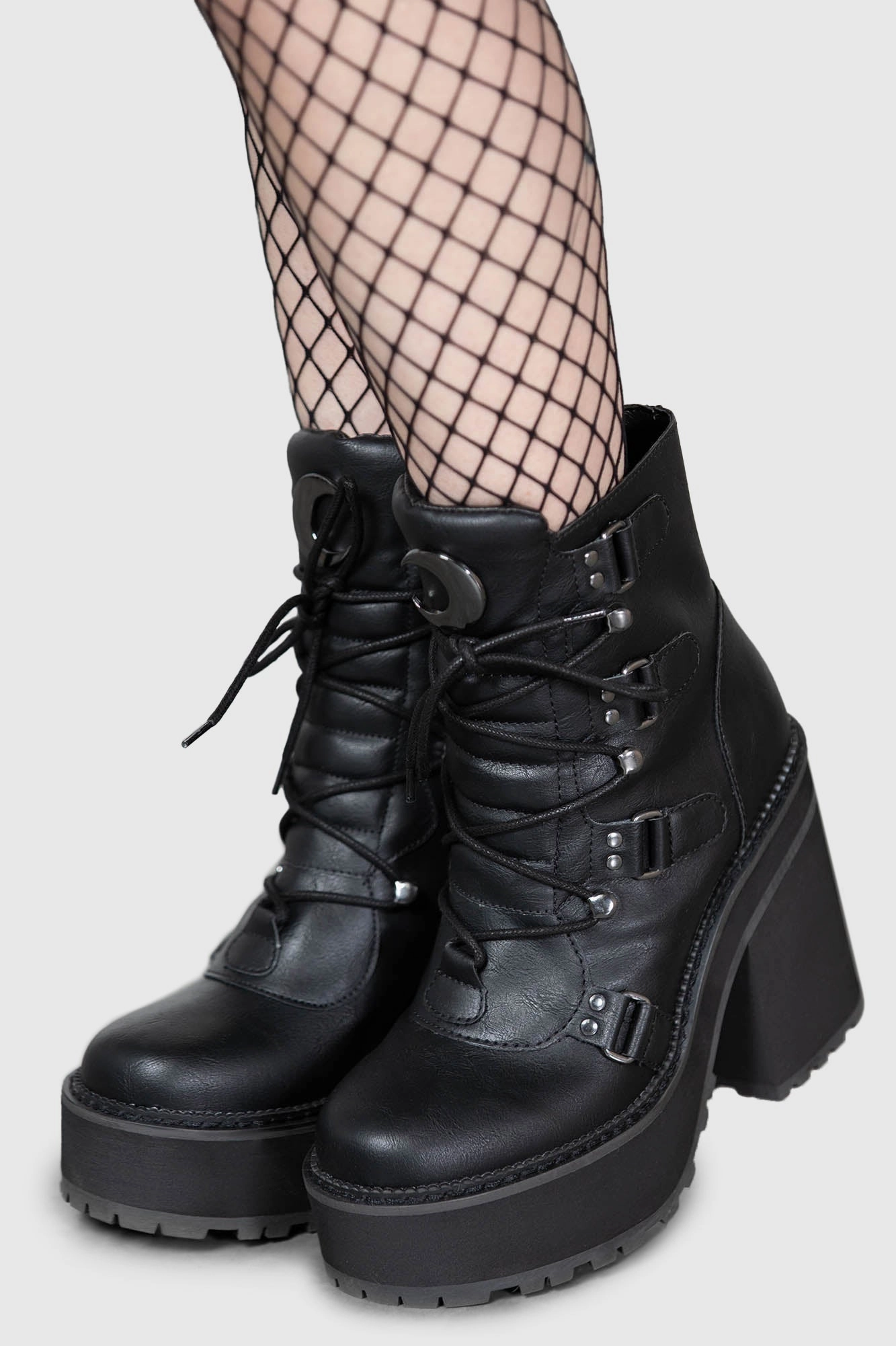 Broom Rider Boots [B] - Resurrect