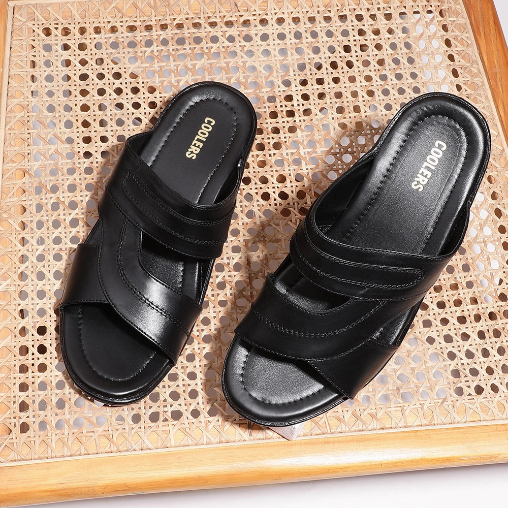 Coolers Casual Black Slippers For Men 7153-37 By Liberty