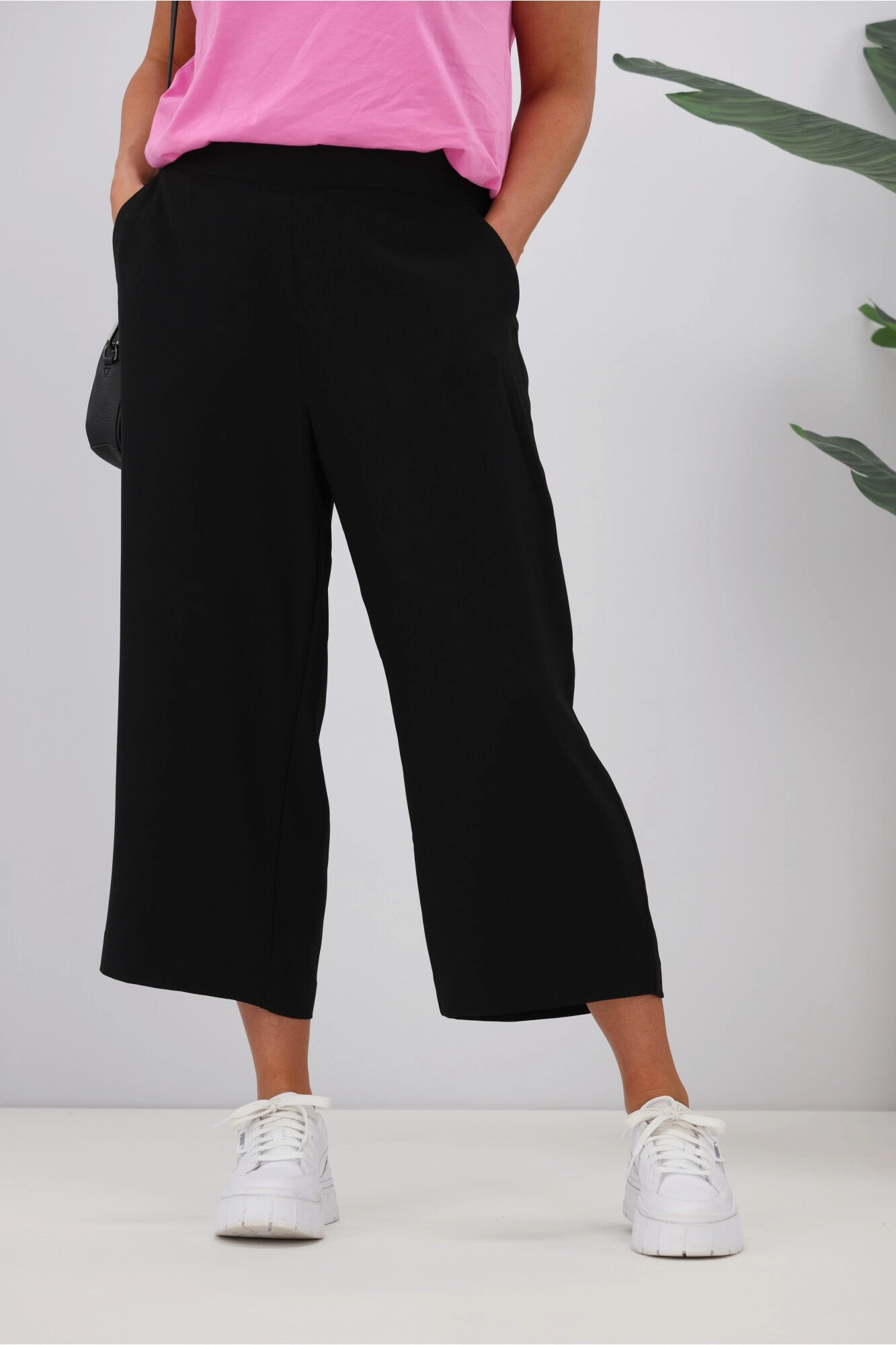 Gloss By Shine On Cropped Liberty Wide Leg Pants Black