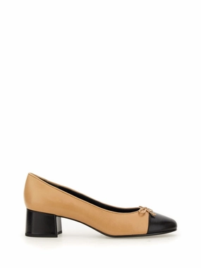Pumps With Contrasting Toe