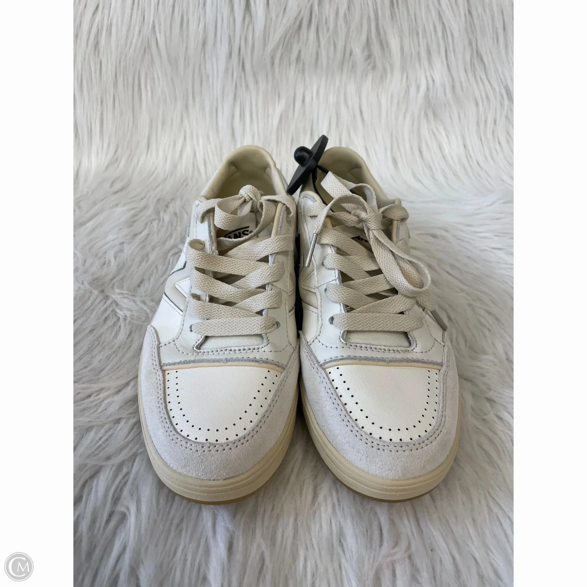 Shoes Sneakers By Vans In Cream & Grey, Size: 7