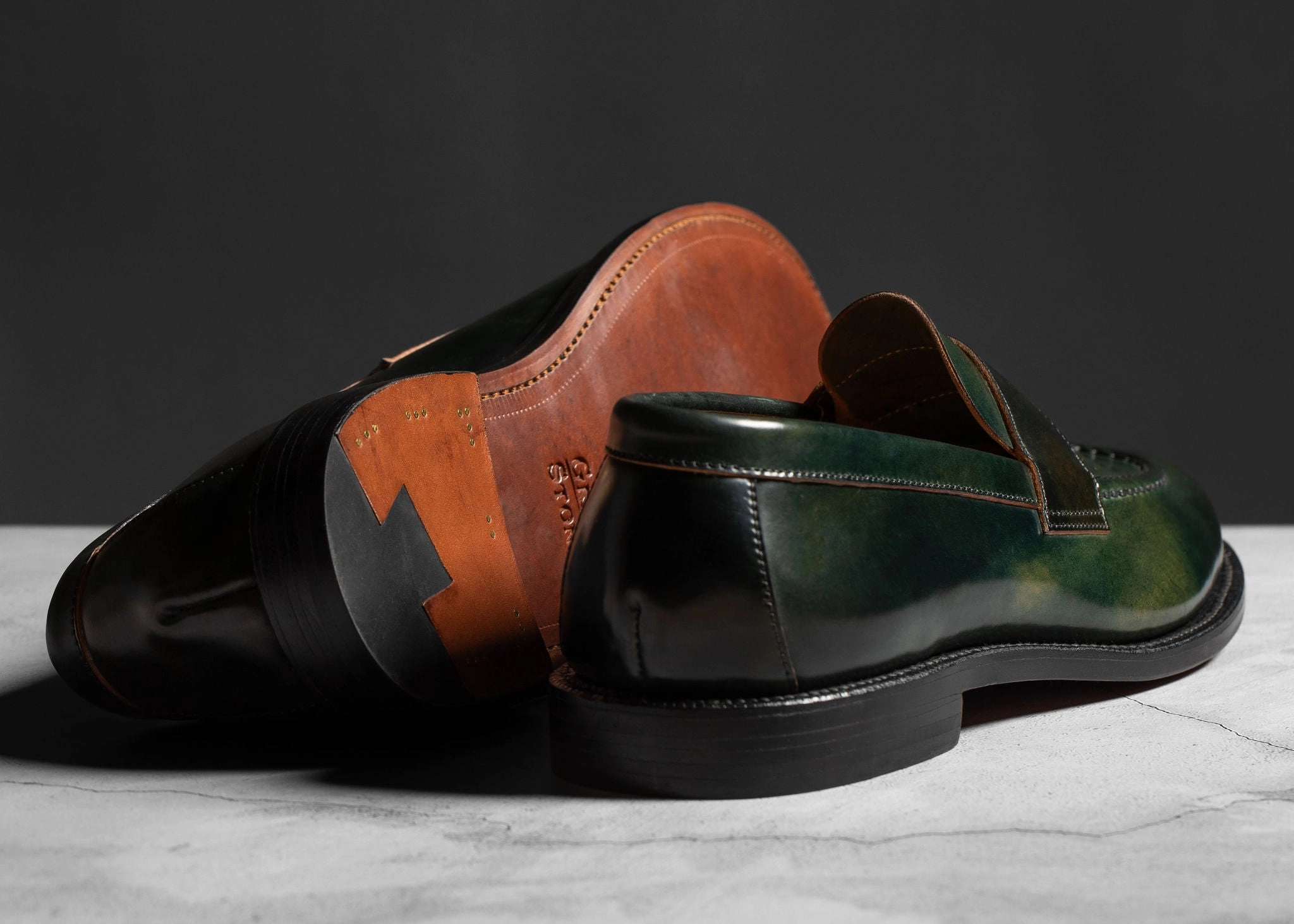 Unlined Traveler Penny Black Marbled Shell Cordovan