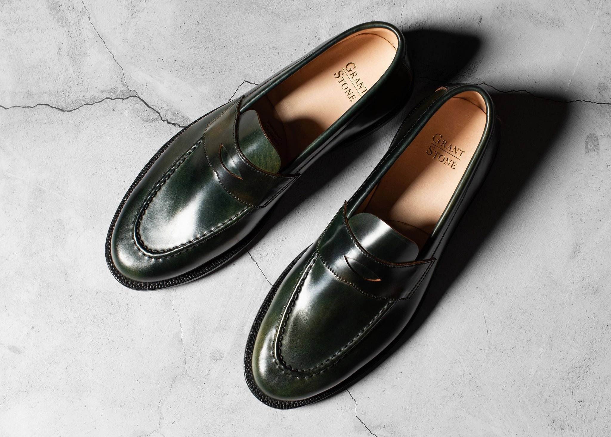 Unlined Traveler Penny Black Marbled Shell Cordovan