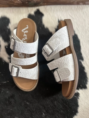 Very G White Elma Sandals
